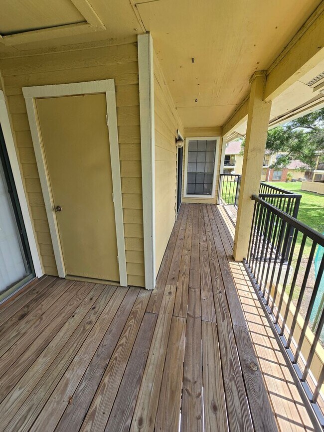 Building Photo - Charming One Bedroom for Rent in Tampa!