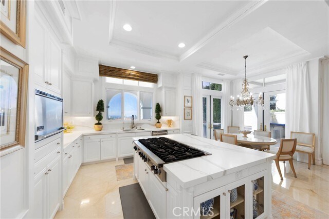 Building Photo - 7 Vista Luci