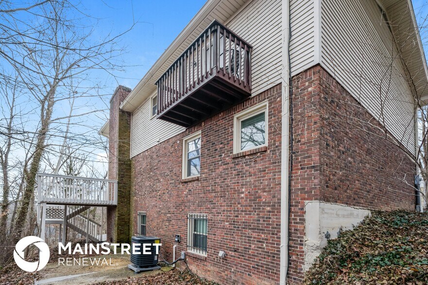 Building Photo - 9109 Lakeridge Dr