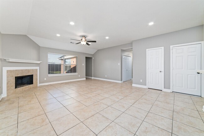 Building Photo - 12266 Noco Dr