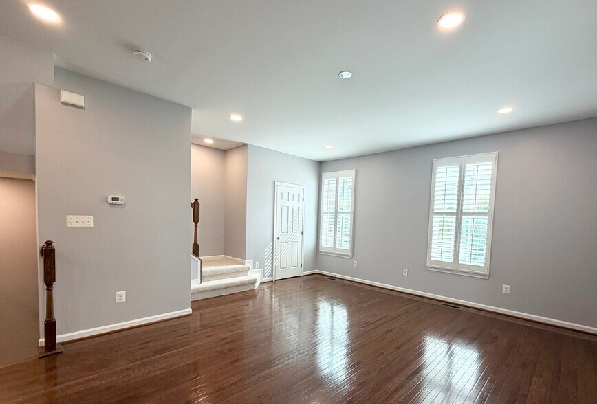 Building Photo - 14008 Cannondale Way