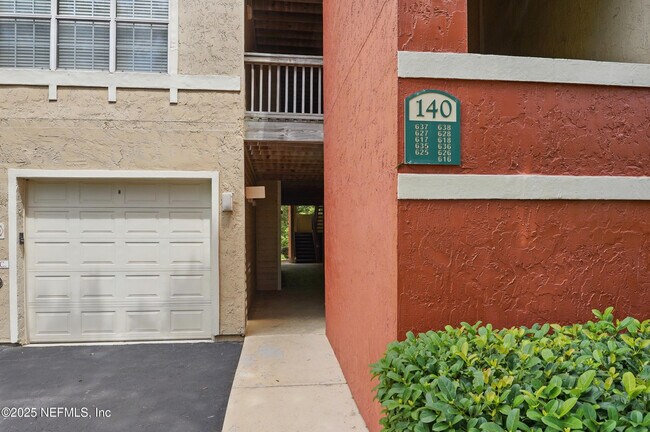 Building Photo - 140 Veracruz Dr