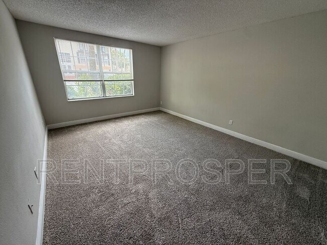 Building Photo - 4089 Dijon Dr