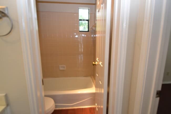 Building Photo - 4401 Speedway- Free Cable and Internet-Available for August!