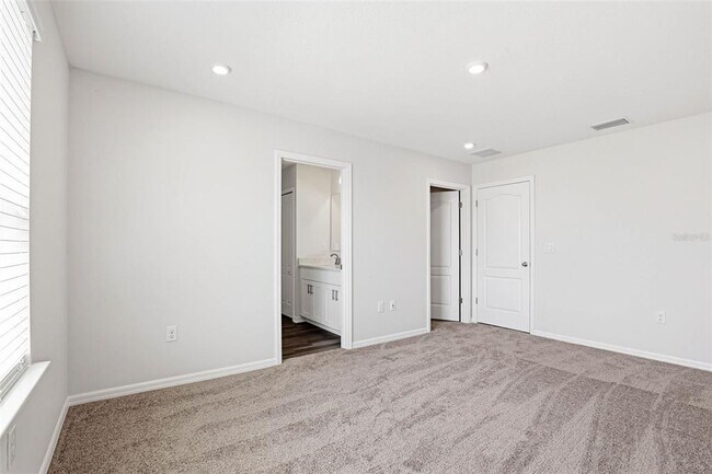 Building Photo - 10715 Ironwood Tree Wy