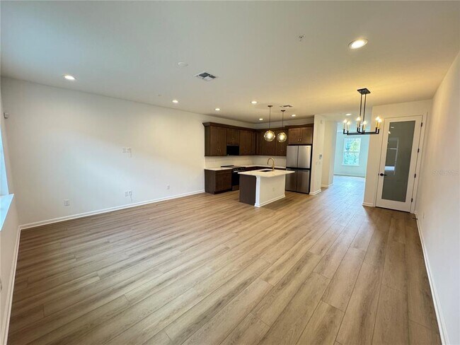 Building Photo - 1667 Eaglehurst Ln