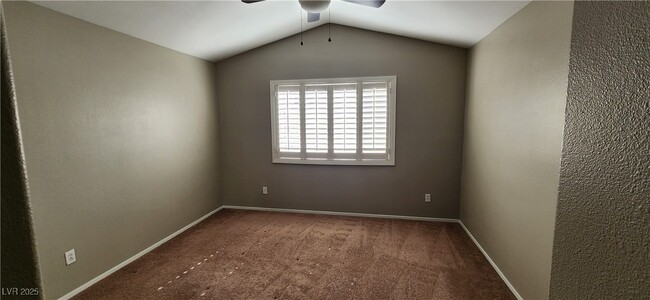Building Photo - 190 Renville Ct