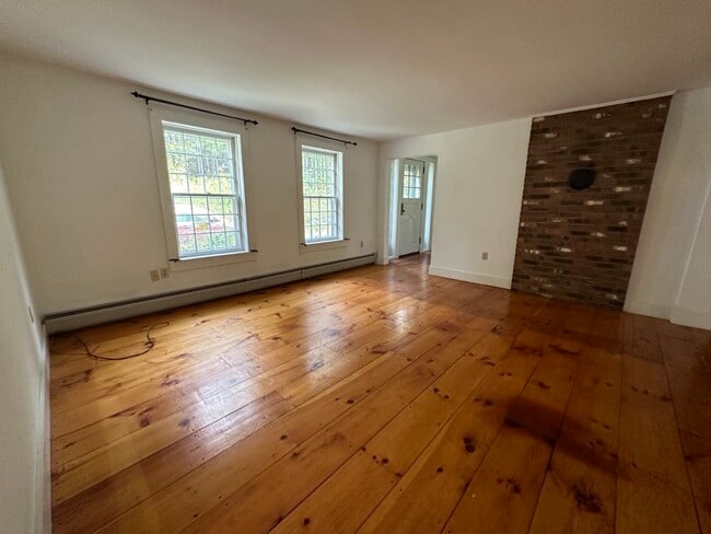 Building Photo - 618 Shearer Hill Rd