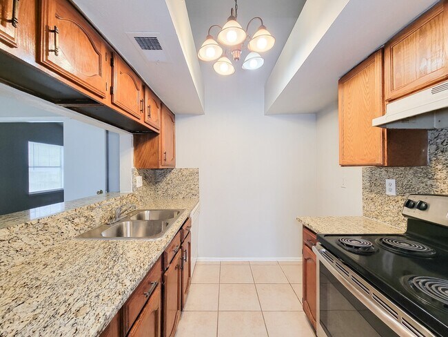 Building Photo - 24202 4 Sixes Ln