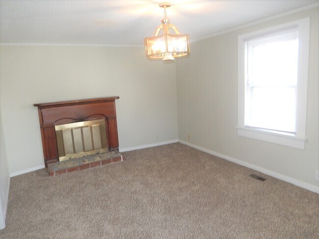 Building Photo - 1015 Oberlin Rd