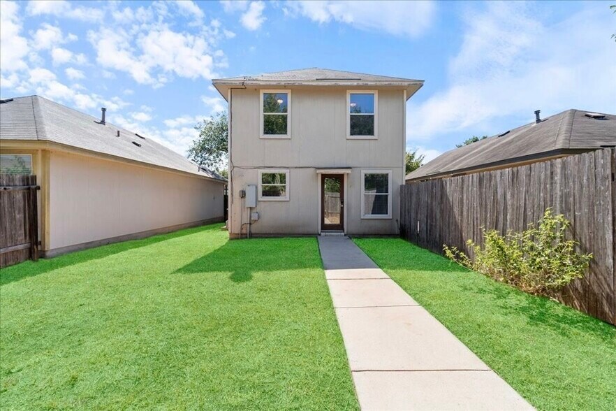 Building Photo - 4508 Best Way