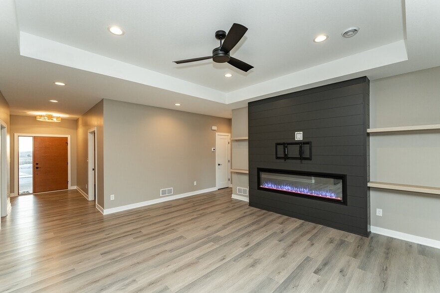 Building Photo - 353 Spring Day Ct NE