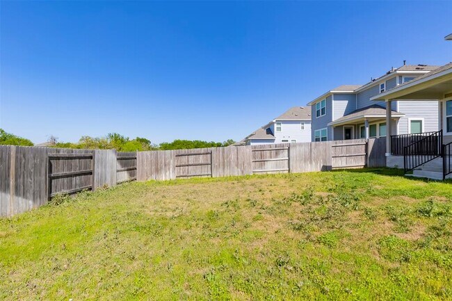 Building Photo - 113 Riverhill Dr