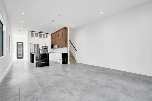 Building Photo - Southwest 7th Avenue, Fort Lauderdale, FL 33315 - 3 BR 4 BA townhouse
