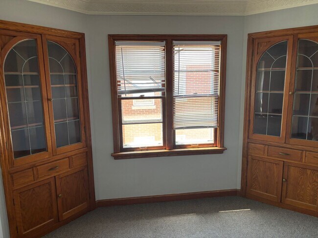 Building Photo - 3909 N 51st Blvd