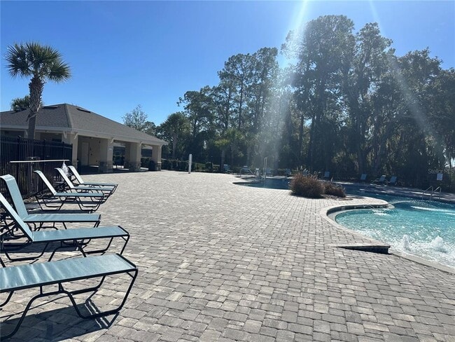 Building Photo - 2946 Canary Ave