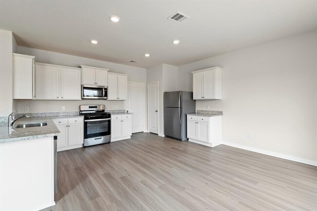 Building Photo - 413 Polly Grv Dr