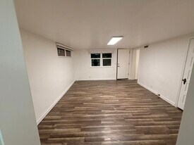 Building Photo - 109 N 500 W