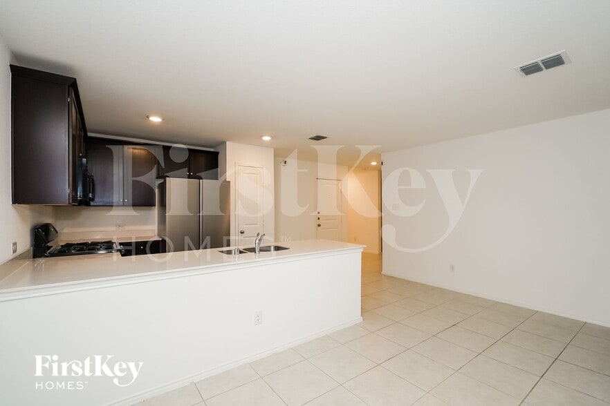 Building Photo - 14841 Firerock Rd