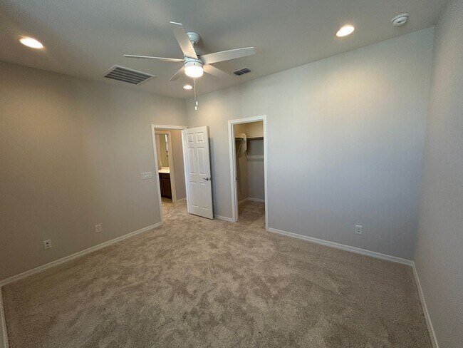 Building Photo - 17619 W San Juan Ave