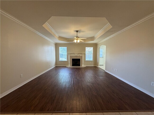 Building Photo - 350 Beasley Dr