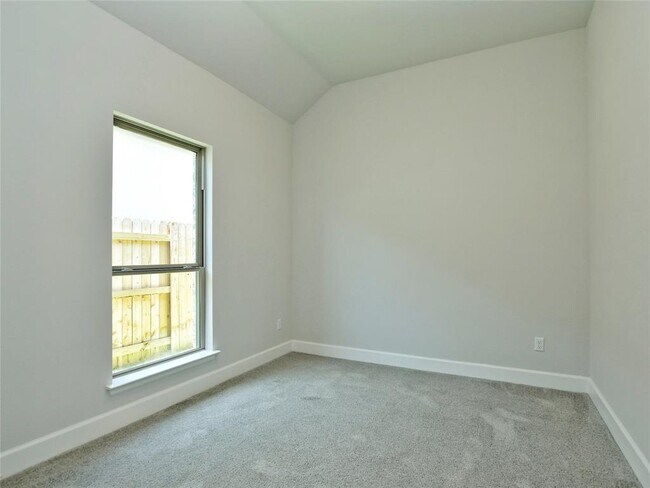 Building Photo - 612 Jefferson Dr