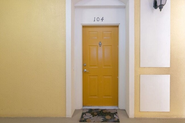 Building Photo - 3338 Robert Trent Jones Dr
