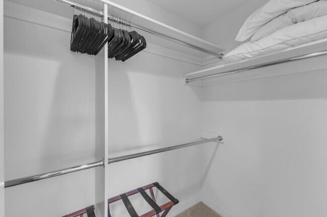 Building Photo - 52233 Rosewood Ln