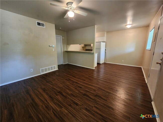 Building Photo - 167 Richter Ln