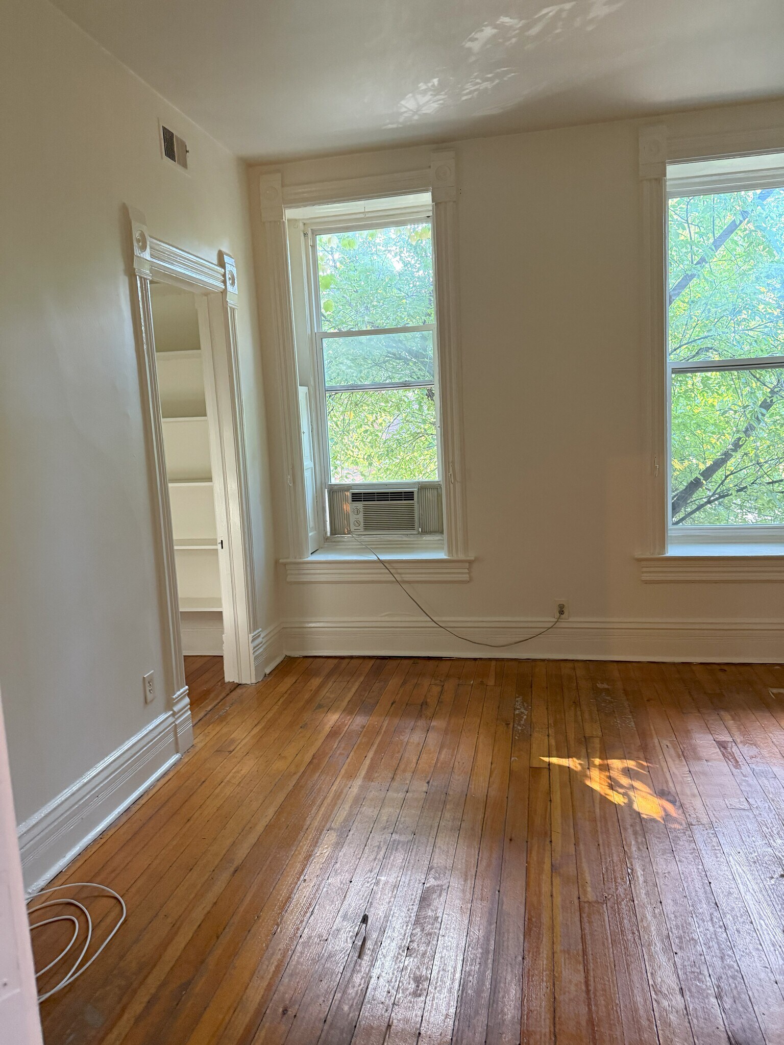 walk in closet - 2059 N Clifton Ave