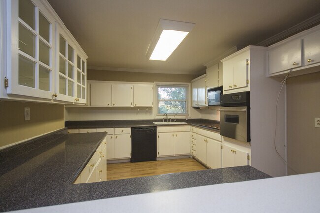 Building Photo - All on one level comfort rancher