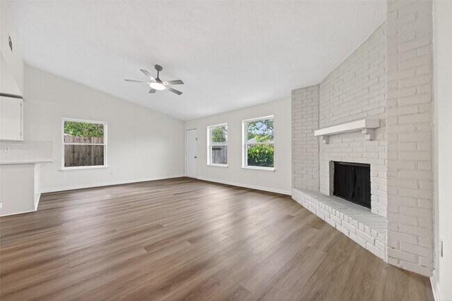 Building Photo - 24014 Nomini Hall Ln