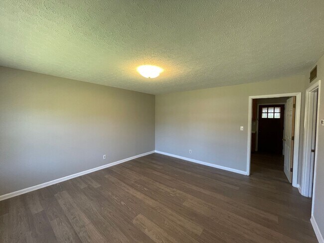 Building Photo - SHJ295-602 Lark Drive