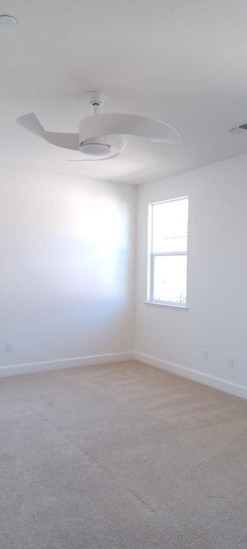 Building Photo - 125 Caspian Way