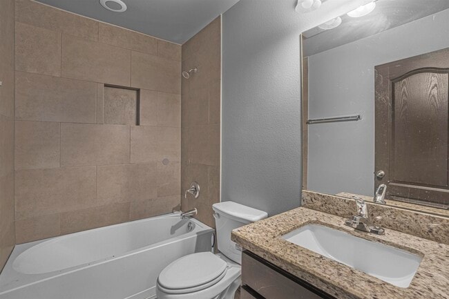 Building Photo - 5528 Somerville St