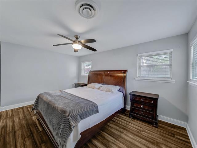 Building Photo - 5512 Odessa Ave