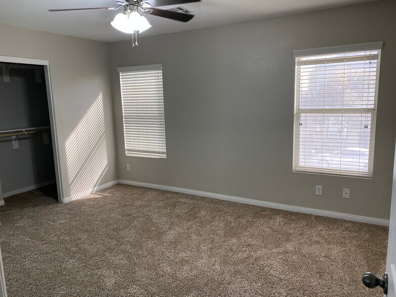 Master Bedroom - 1599 Evening Spirit Ave