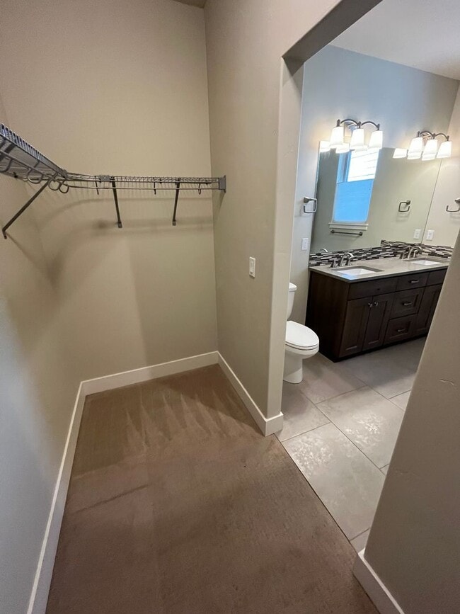 Building Photo - Single Level Home in Unique Bend Neighborhood