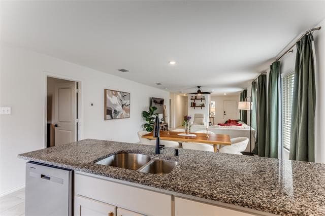 Building Photo - 9841 Papillion Wy