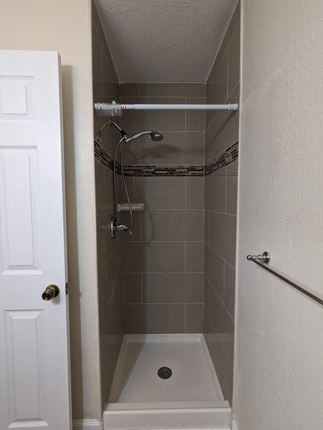 Building Photo - 3001 58th Ave S