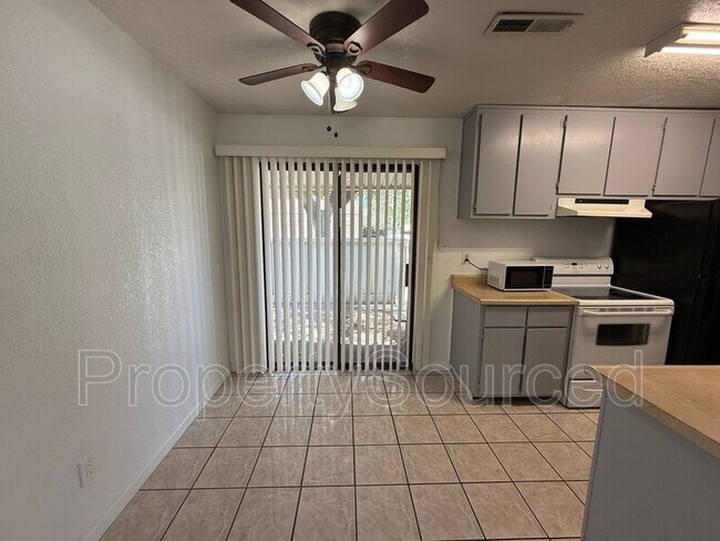 Building Photo - 700 McCoy Ct