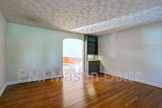 Building Photo - 133 Stevenson Ln