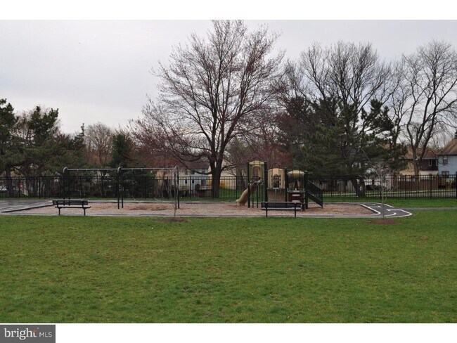 Building Photo - 1413 Morris Ct