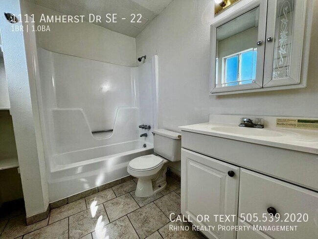 Building Photo - 1111 Amherst Dr SE