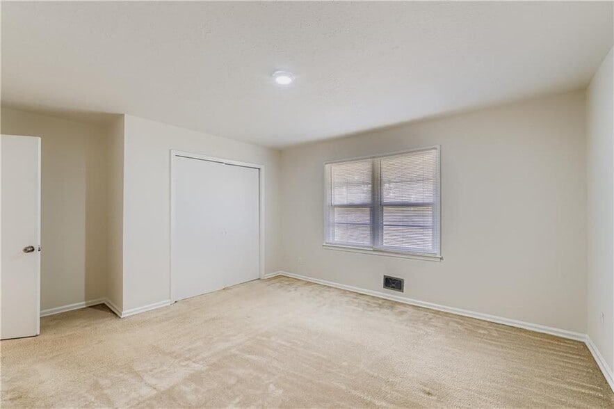 Building Photo - 6797 Campground Rd