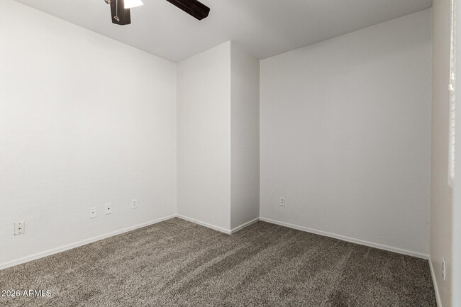 Building Photo - 1429 S 237th Ln