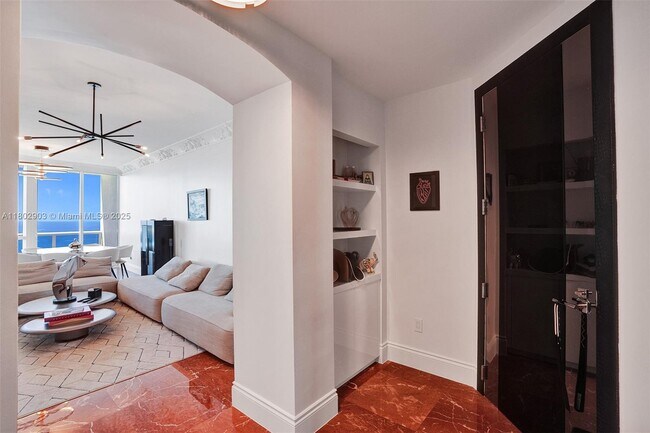 Building Photo - 18201 Collins Ave