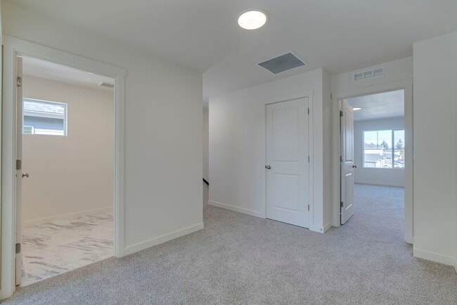 Building Photo - 1843 NW 18th Way