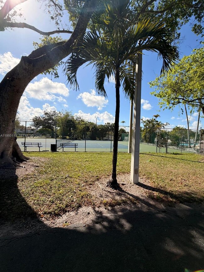 Building Photo - 7101 SW 113th Ct