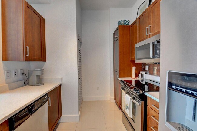 Building Photo - 450 N Federal Hwy